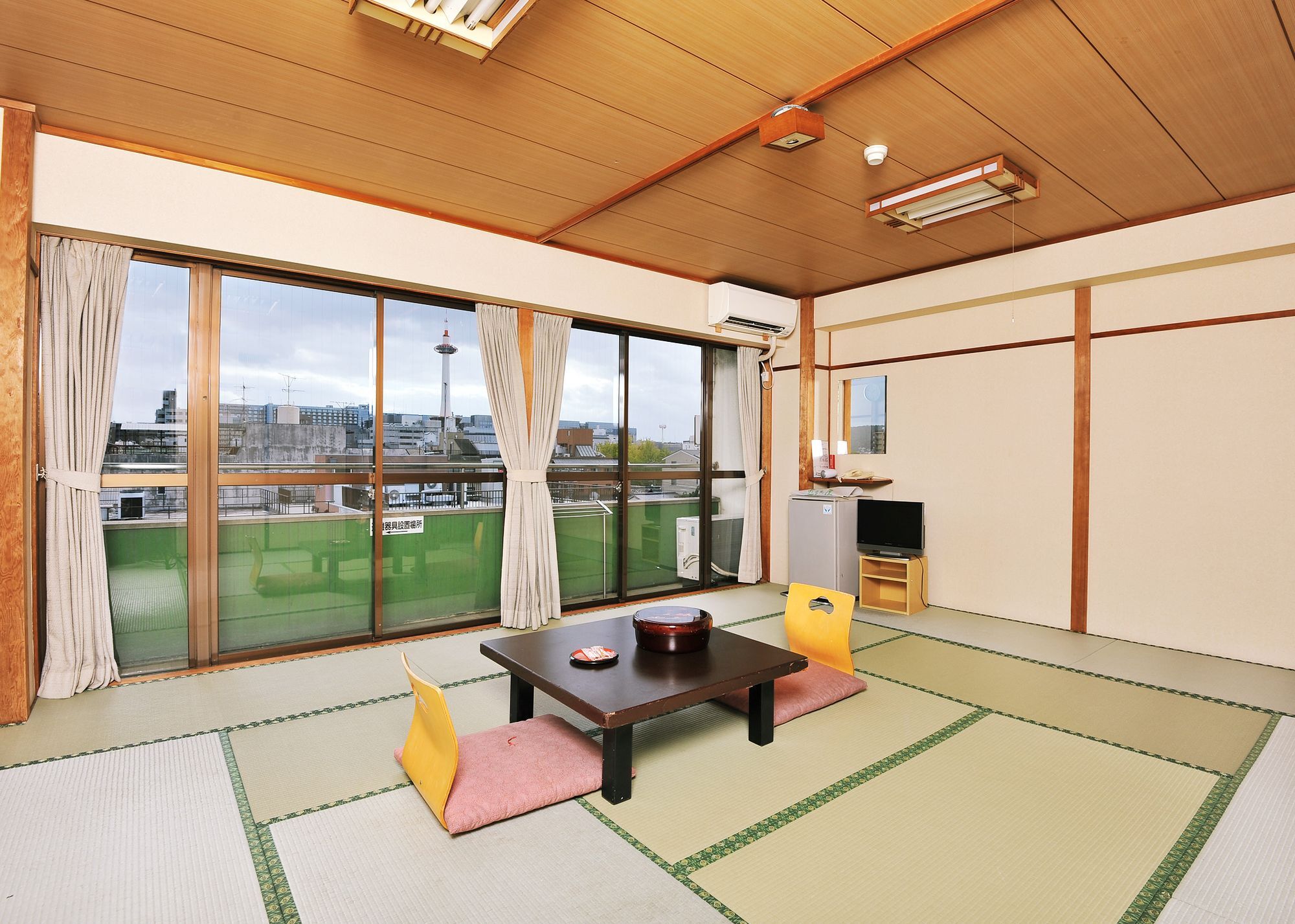קיוטו Kanko Ryokan Hotel Omiya מראה חיצוני תמונה